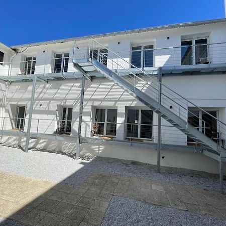 Residence Duguay - Centre Ville - Porte B - Appartements Tout Confort - Neuf - Nouveau Lorient Ngoại thất bức ảnh