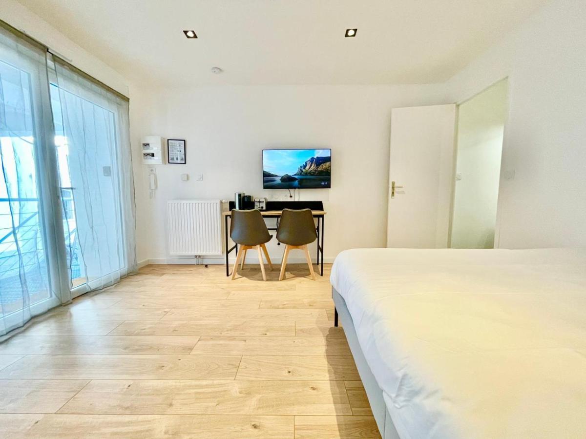 Residence Duguay - Centre Ville - Porte B - Appartements Tout Confort - Neuf - Nouveau Lorient Ngoại thất bức ảnh