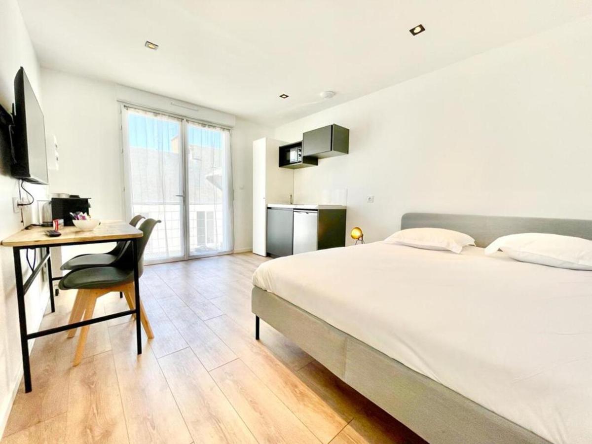 Residence Duguay - Centre Ville - Porte B - Appartements Tout Confort - Neuf - Nouveau Lorient Ngoại thất bức ảnh