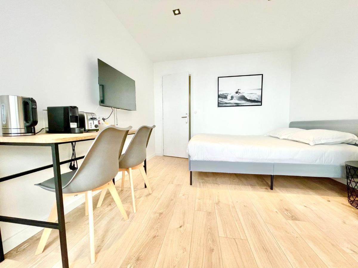 Residence Duguay - Centre Ville - Porte B - Appartements Tout Confort - Neuf - Nouveau Lorient Ngoại thất bức ảnh