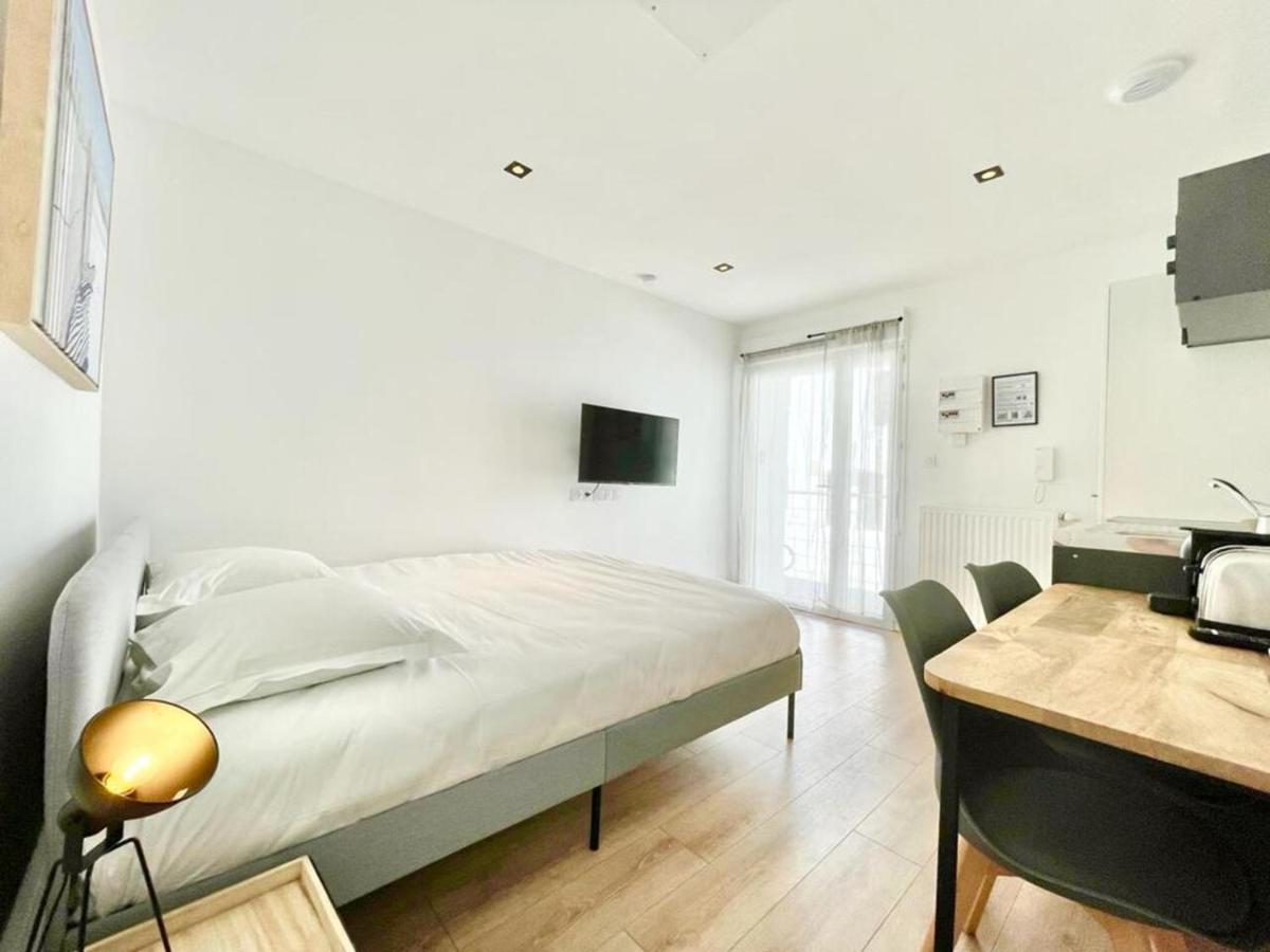 Residence Duguay - Centre Ville - Porte B - Appartements Tout Confort - Neuf - Nouveau Lorient Ngoại thất bức ảnh