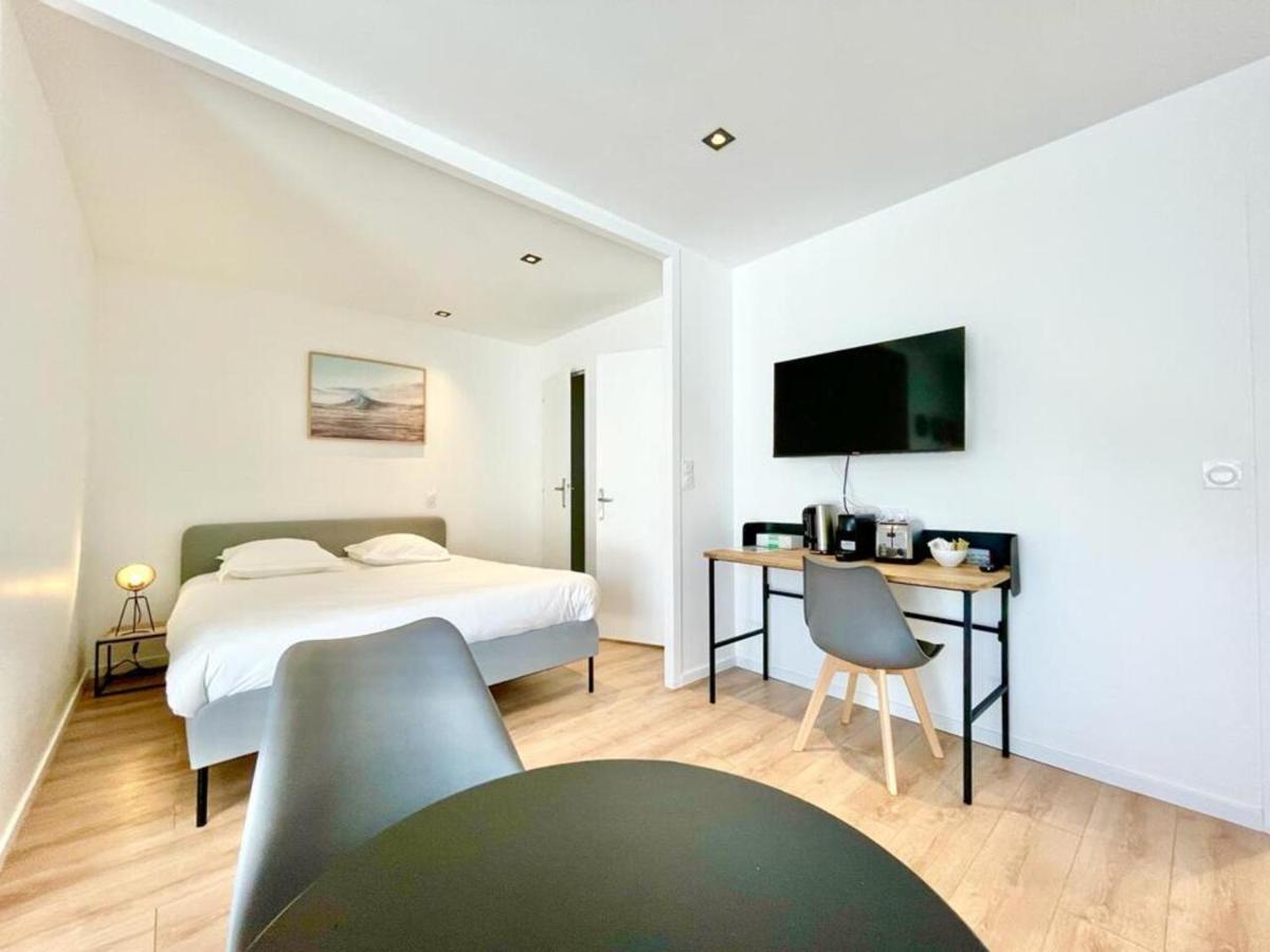 Residence Duguay - Centre Ville - Porte B - Appartements Tout Confort - Neuf - Nouveau Lorient Ngoại thất bức ảnh