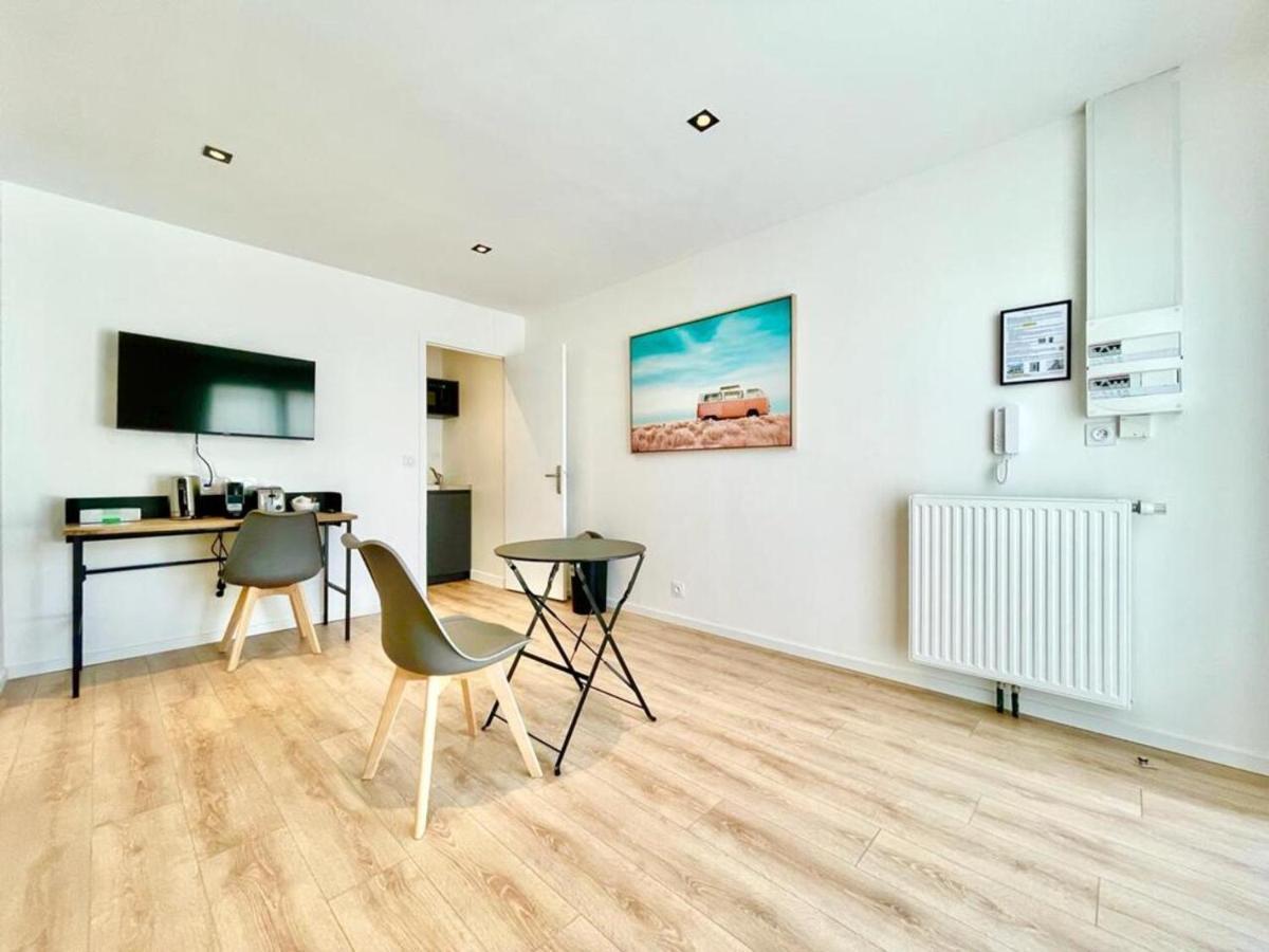 Residence Duguay - Centre Ville - Porte B - Appartements Tout Confort - Neuf - Nouveau Lorient Ngoại thất bức ảnh